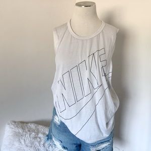 Nike top